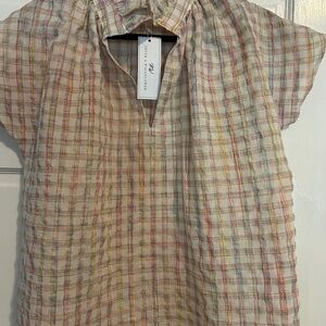 Plaid pattern blouse